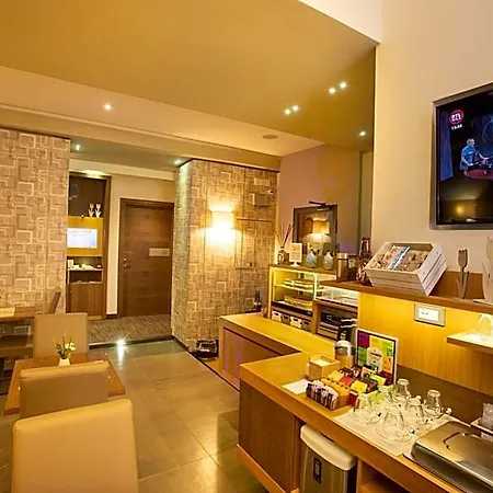 Dimora San Felice Bed & Breakfast 4*